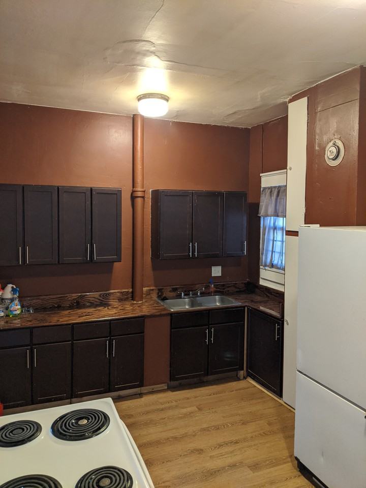 413 S. Broadway - Photo 3 of 33