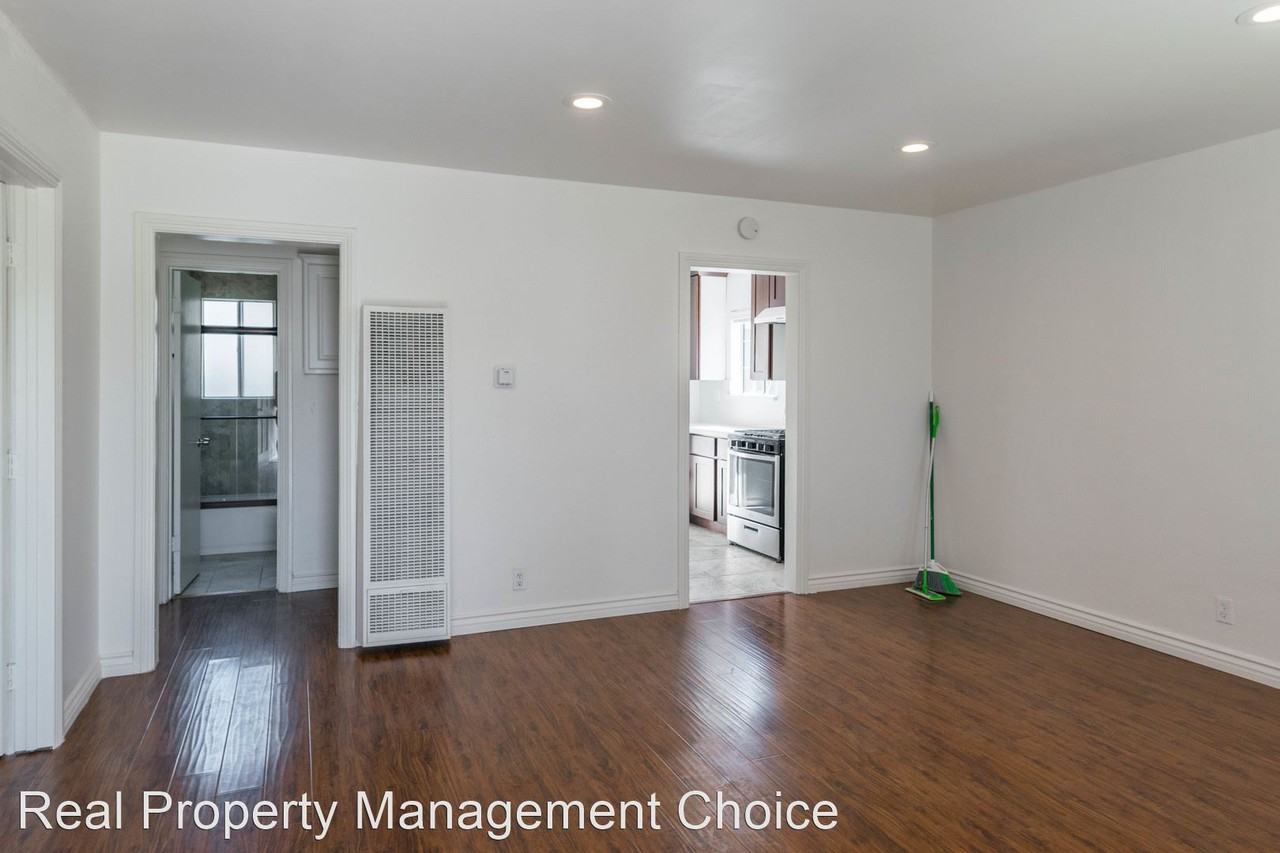 4706 W 162nd St - Photo 2 of 12