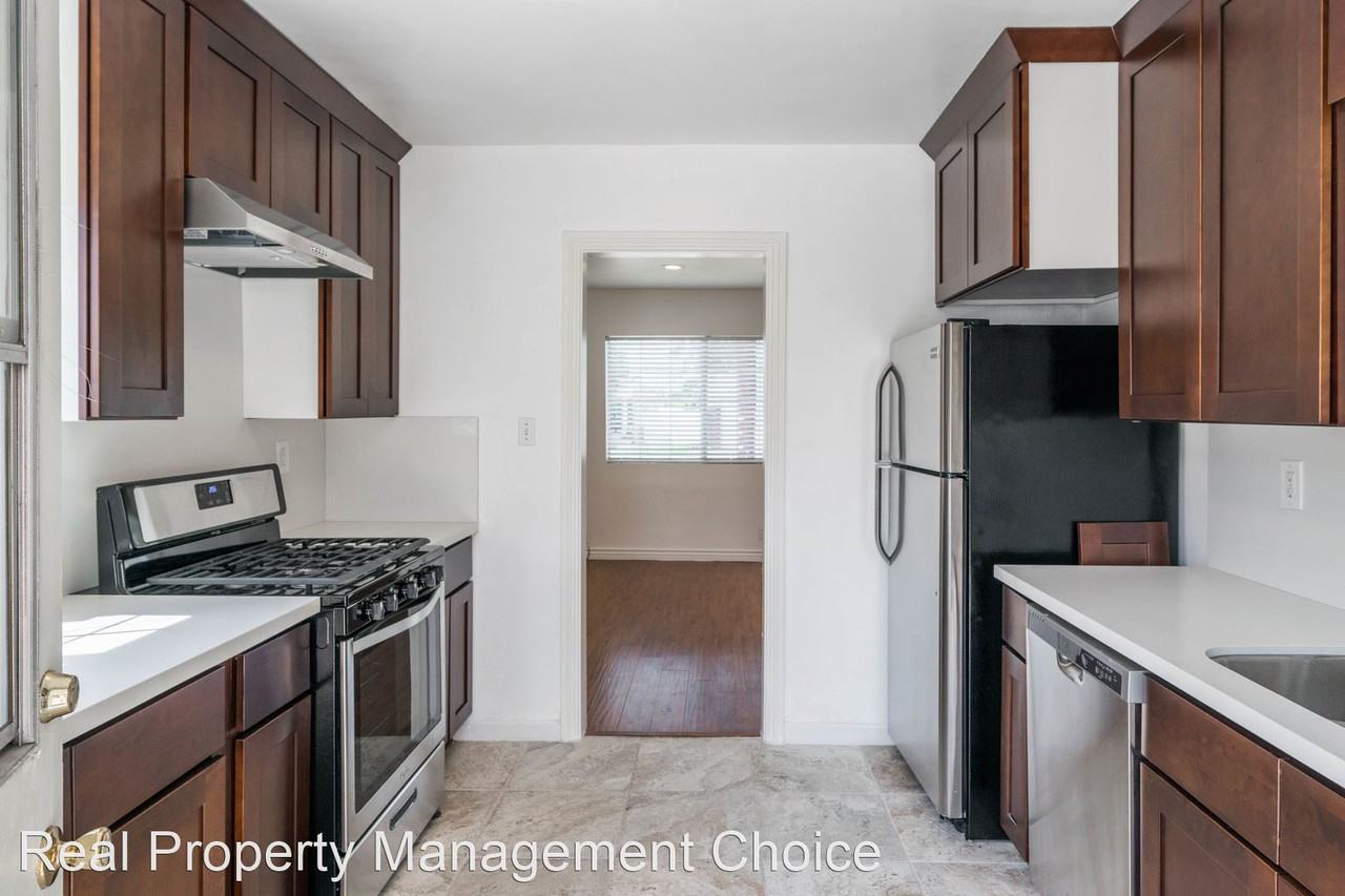 4706 W 162nd St - Photo 3 of 12