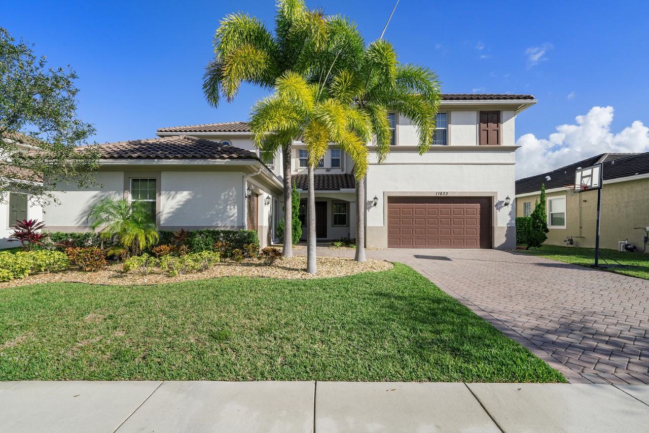 Northwest 81st Court - Photo 4 of 31