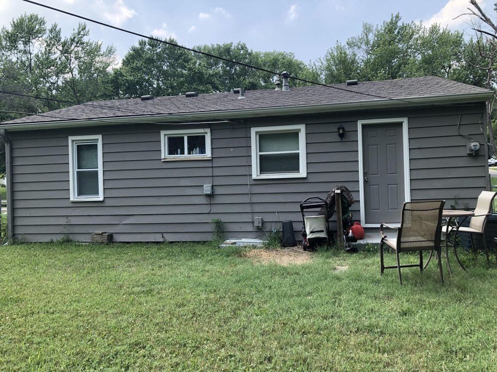 5135 N Bristol Ave - Photo 2 of 3