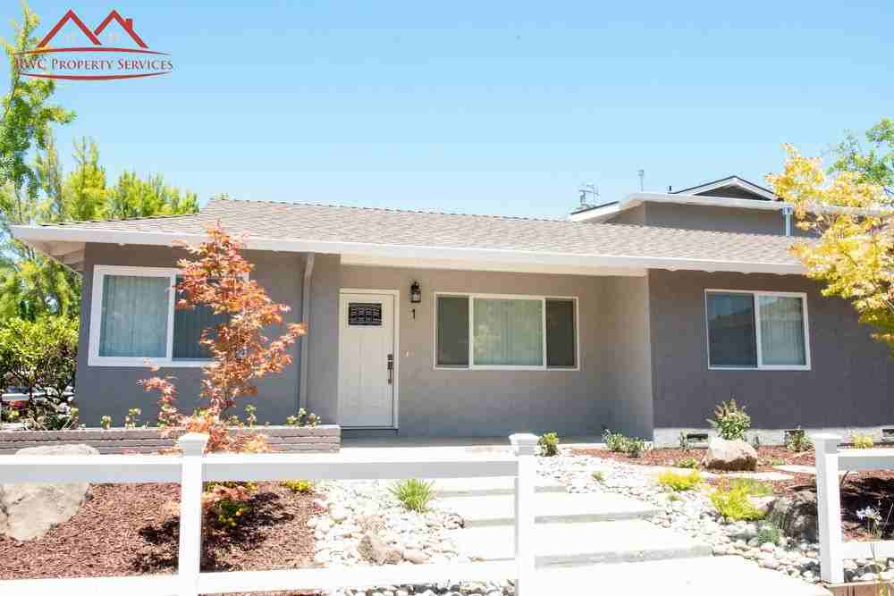 1596 Ontario Dr Unit 1