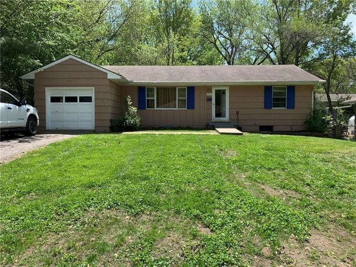 4503 E 112th Ter - Photo 2 of 2