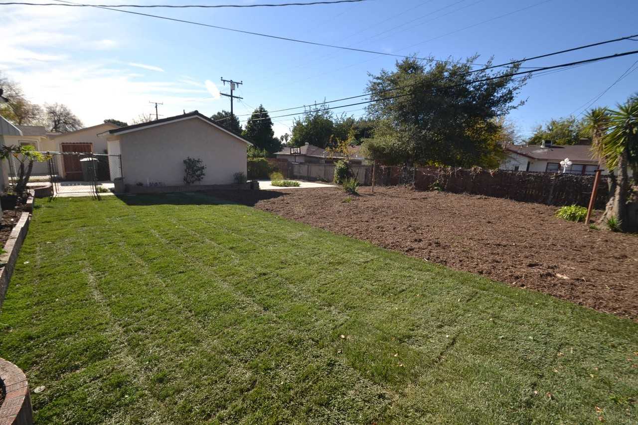 2824 Serrano Alley - Photo 3 of 5