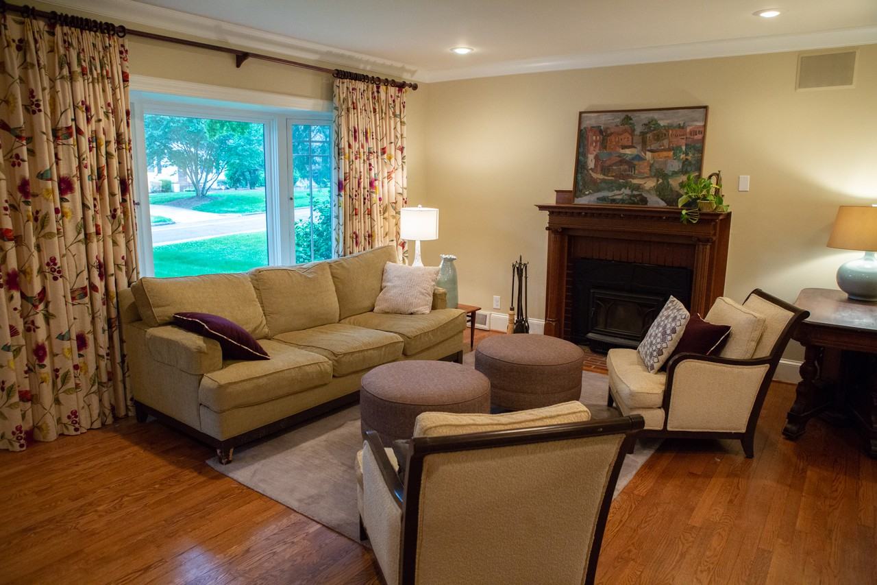 1509 Lilac Road - Photo 3 of 25