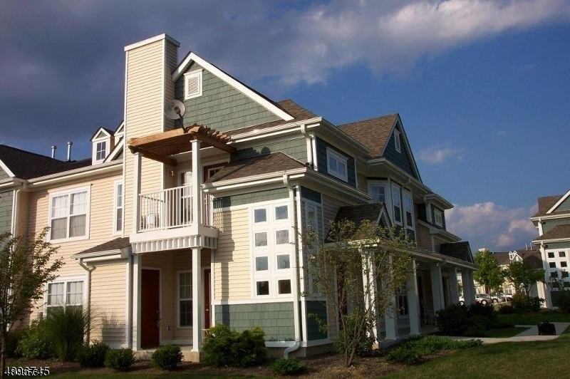 207 Old Farm Dr - Photo 2 of 11