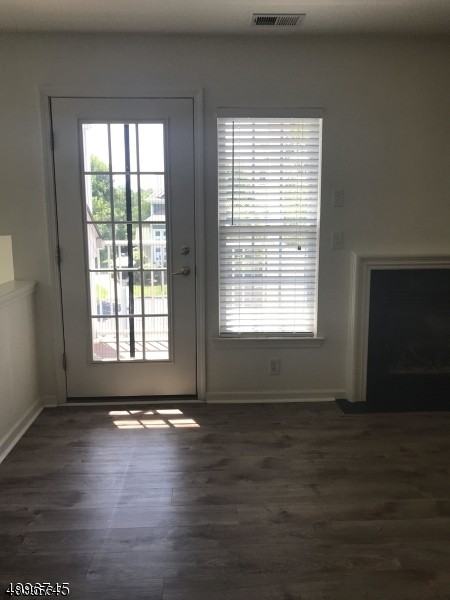 207 Old Farm Dr - Photo 3 of 11