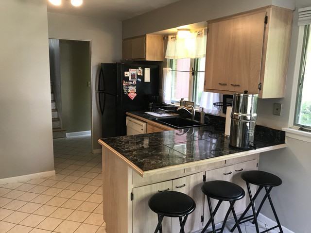 856 S Wright St - Photo 2 of 19