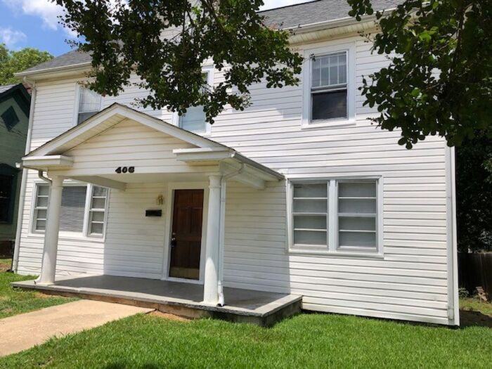 406 S Yadkin Ave - Photo 3 of 17