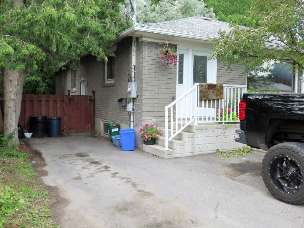 112 Walter Avenue Basement - Photo 2 of 13