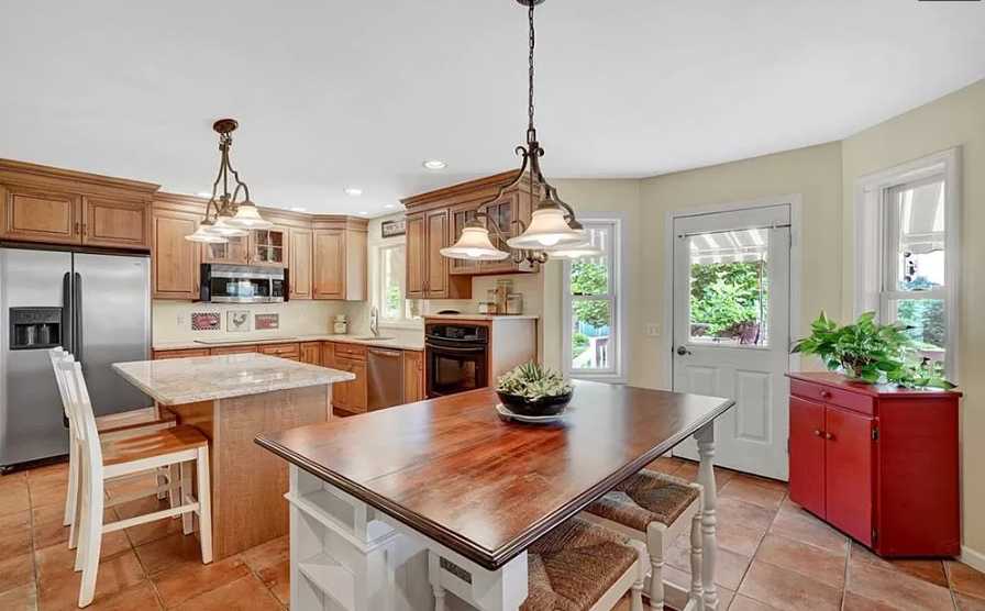 13 Old Dominion Road - Photo 3 of 6