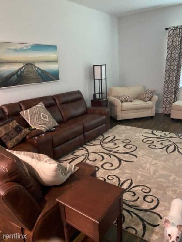 1030 Green Gate Blvd - Photo 2 of 34