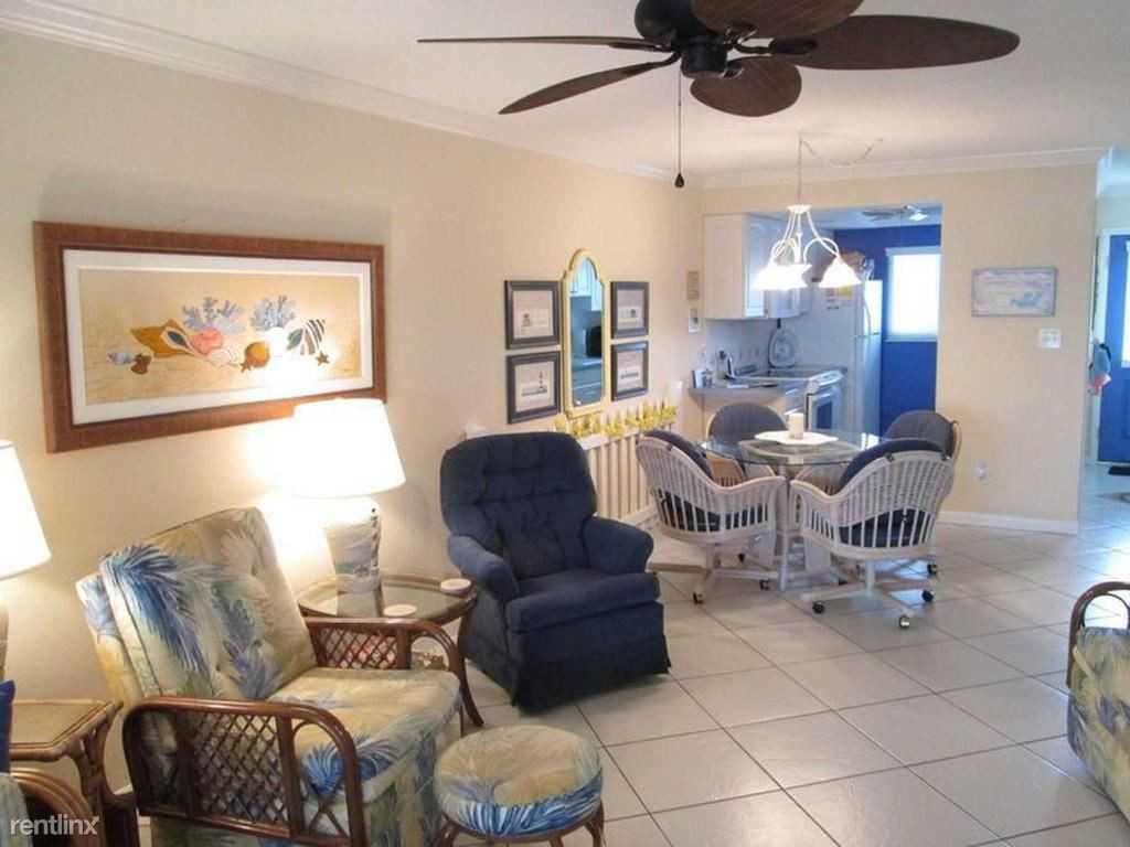 Sunset Royale - Photo 3 of 10