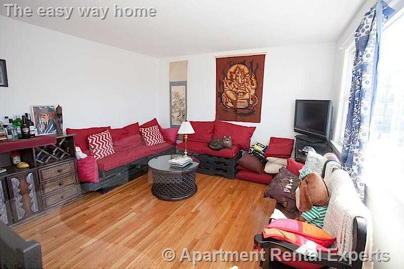 22 Murdock St #2 - Photo 2 of 7