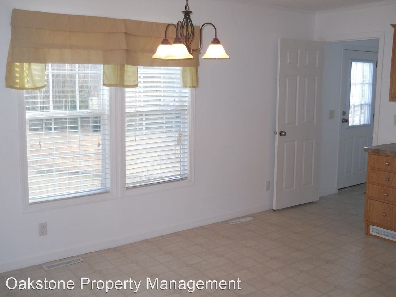 1450 Mount Prospect Rd - Photo 3 of 7