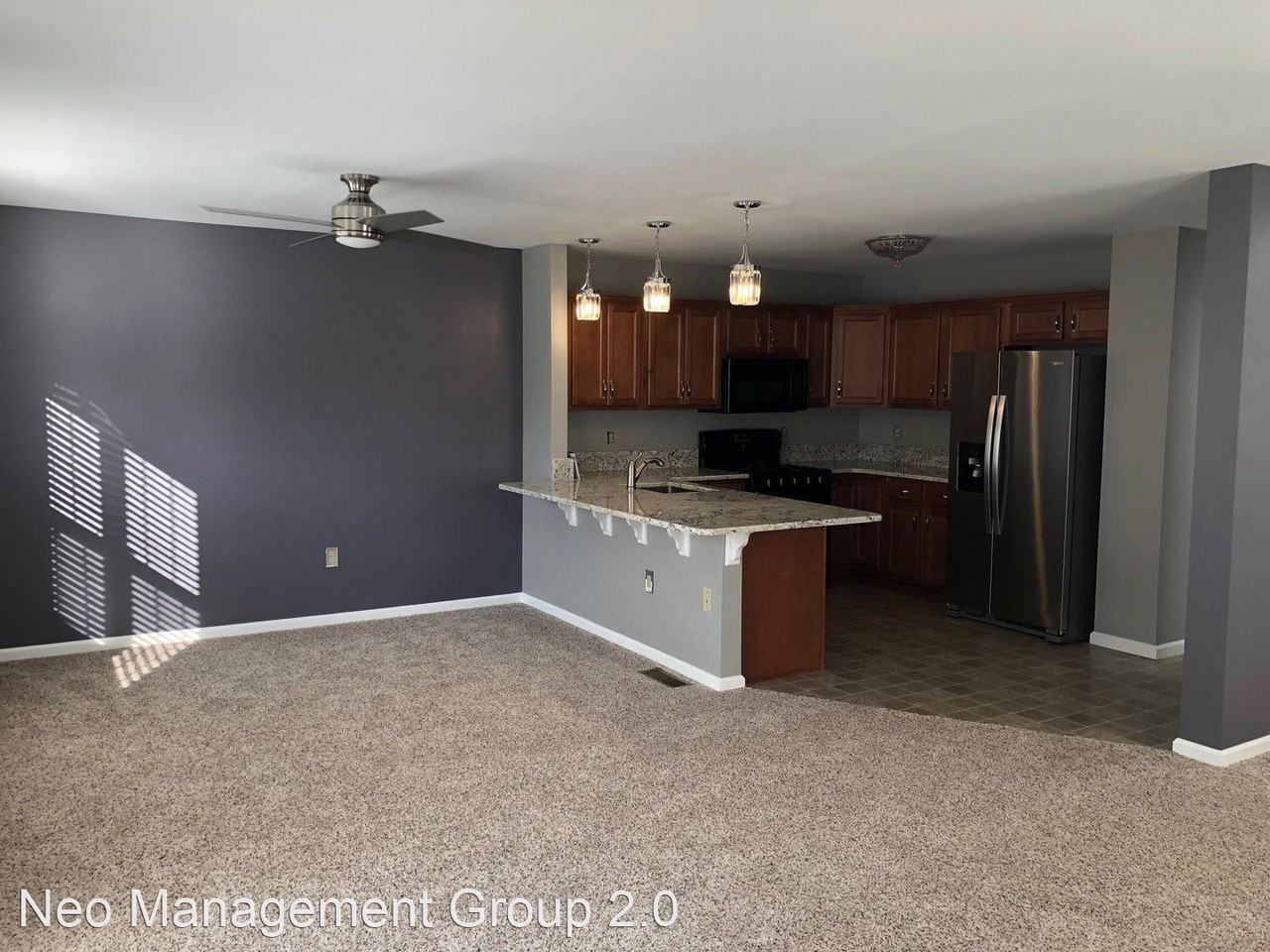 101 Riverside Dr - Photo 2 of 19