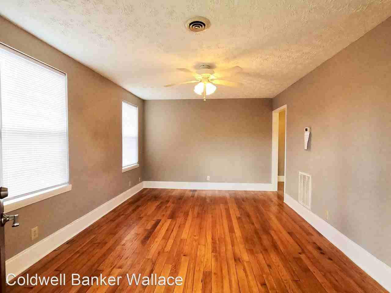 3262 Sutherland Ave - Photo 3 of 13