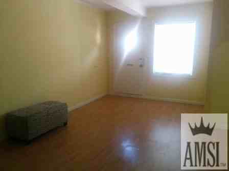 626 Spruce St #B - Photo 2 of 10