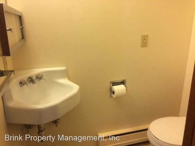 2312 N 134th St - Photo 2 of 8