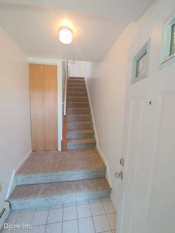 7701 Oxford Ave - Photo 3 of 10