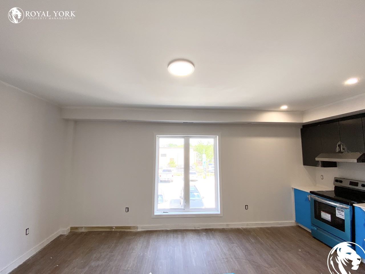 2982 2b-2982 Lake Shore Boulevard West - Photo 3 of 13