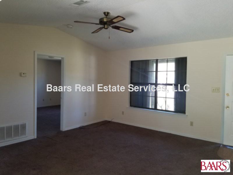 10539 Silver Creek Dr - Photo 2 of 6