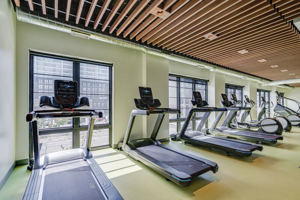 Green on 4th - Photo 7 of 30