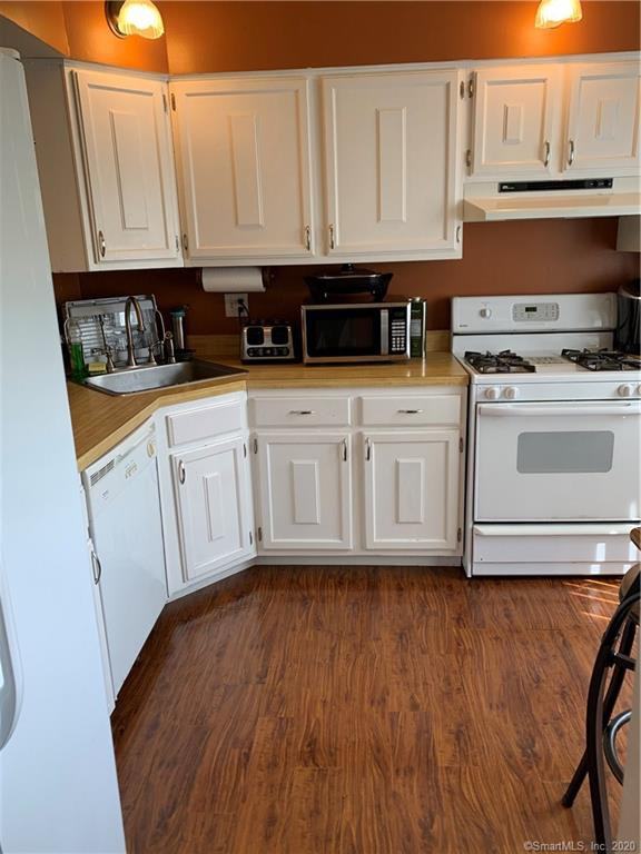 85 Cypress Road 85 - Photo 2 of 15