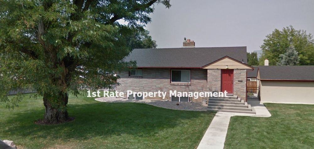 900 W Belmont St - Photo 2 of 10