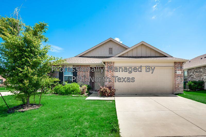1601 Megan Creek Dr - Photo 2 of 18