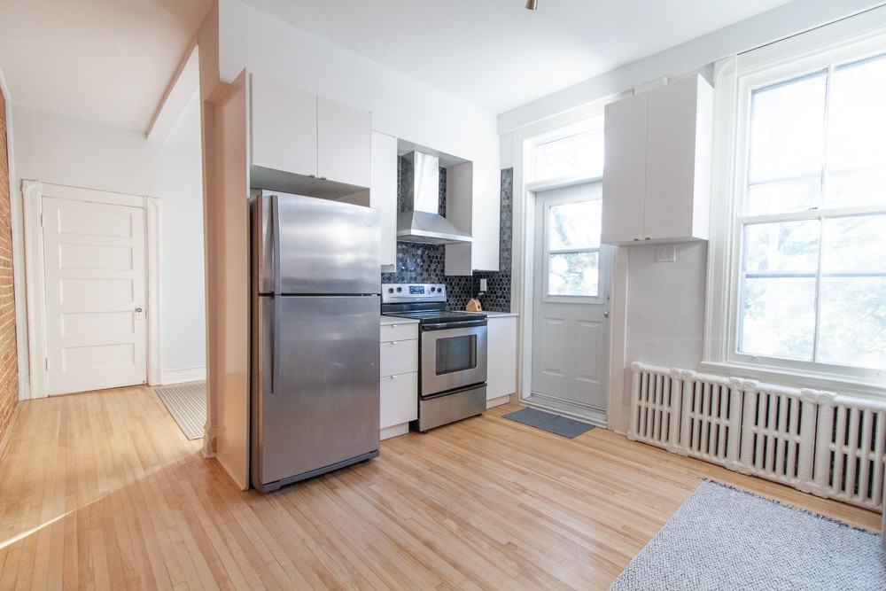 2630 Rue Leclaire, Montréal, QC H1V 3A7 3 Bedroom Apartment for Rent
