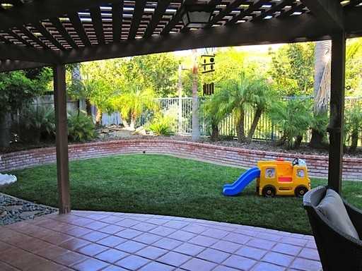 1757 Avenida Segovia - Photo 2 of 8