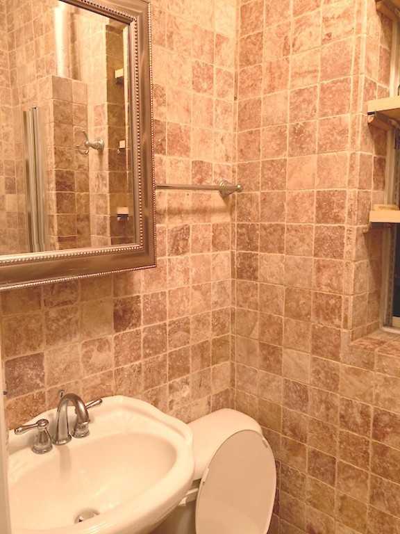 333 W 19th St #1E - Photo 6 of 6