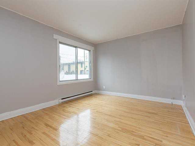 52 Avenue Léo-Lacombe - Photo 2 of 10