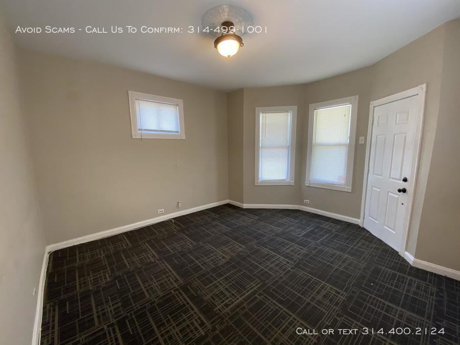 6850 Southwest Ave - Photo 3 of 34