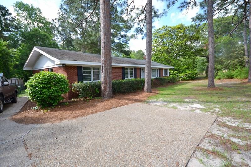 4606 Mockingbird Ln - Photo 2 of 44