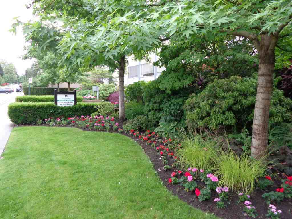 CLAIRMONT APTS. Apartments 1432 West 10th Ave, Vancouver, BC V6H None