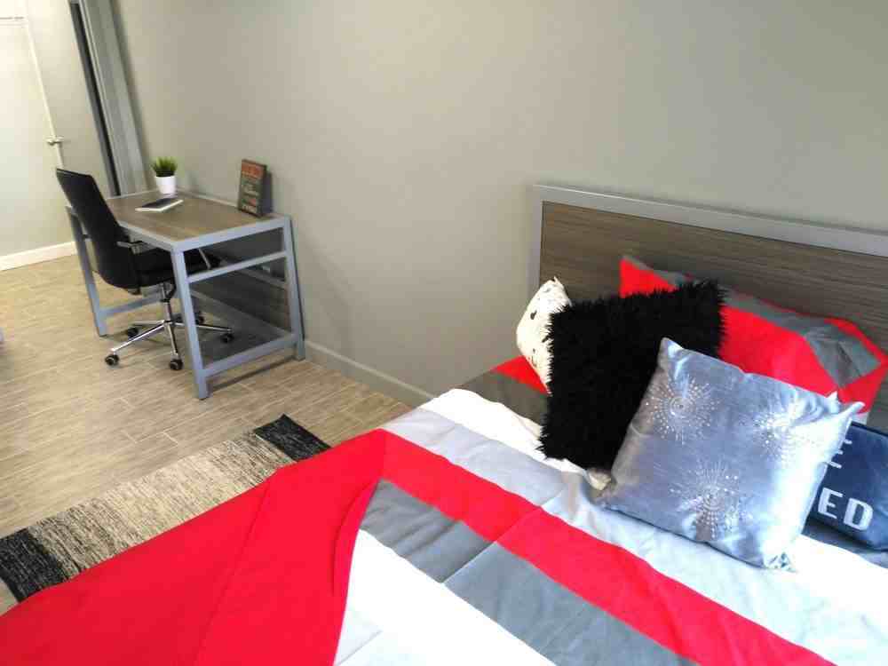 250 Lester Street - Photo 2 of 5