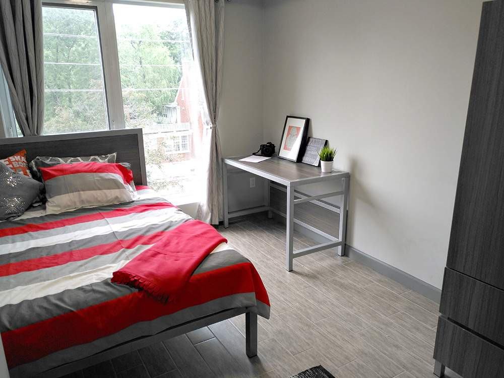 246 Albert Street - Photo 2 of 4