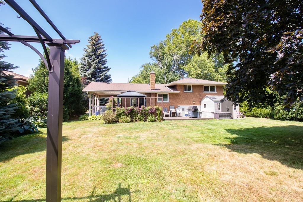 37 Harcove Street - Photo 3 of 20