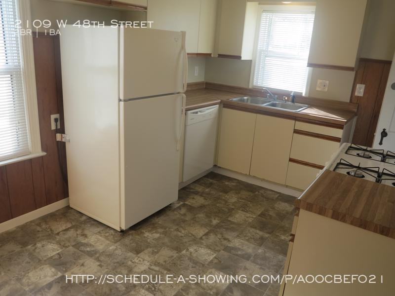 2109 W 48th St - Photo 3 of 12