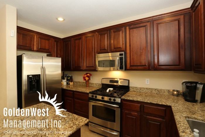 10910 Sadlers Wells St - Photo 3 of 8