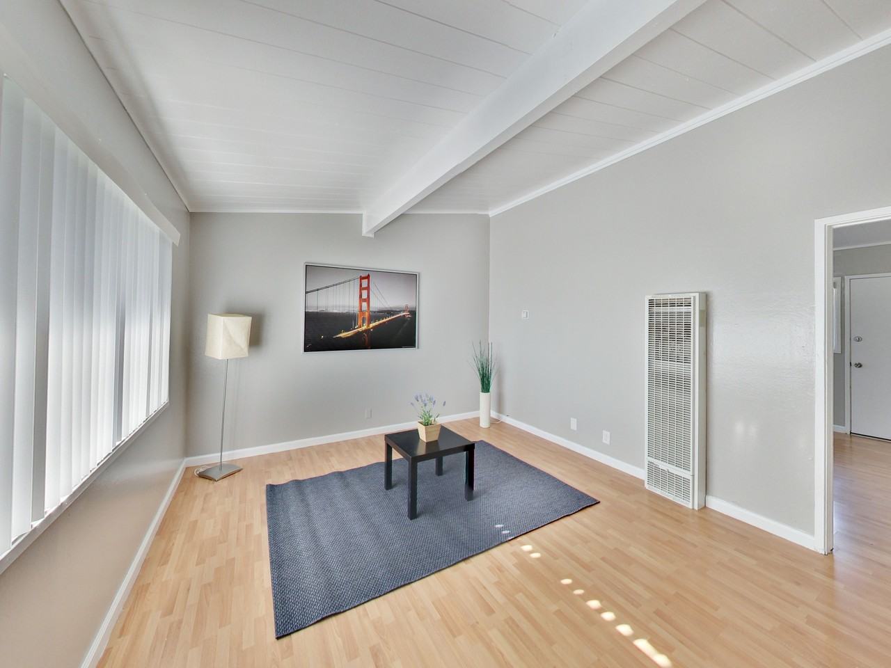 2554 E 16th St #11 - Photo 2 of 12