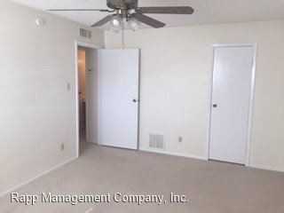 7020 N Holiday Dr - Photo 2 of 17