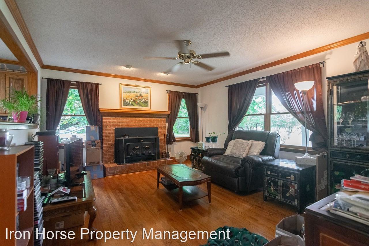 3551 Greensboro Hwy - Photo 3 of 18