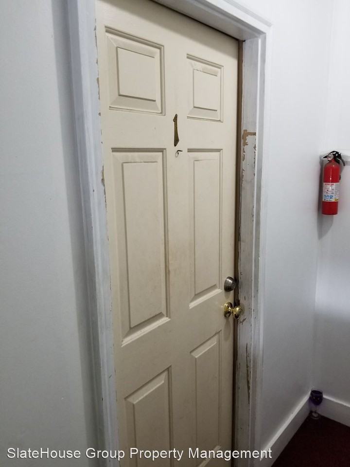 839 E Orange St - Photo 2 of 18