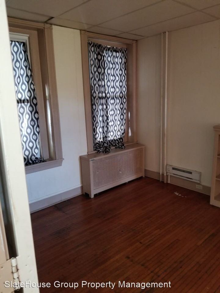 839 E Orange St - Photo 3 of 18