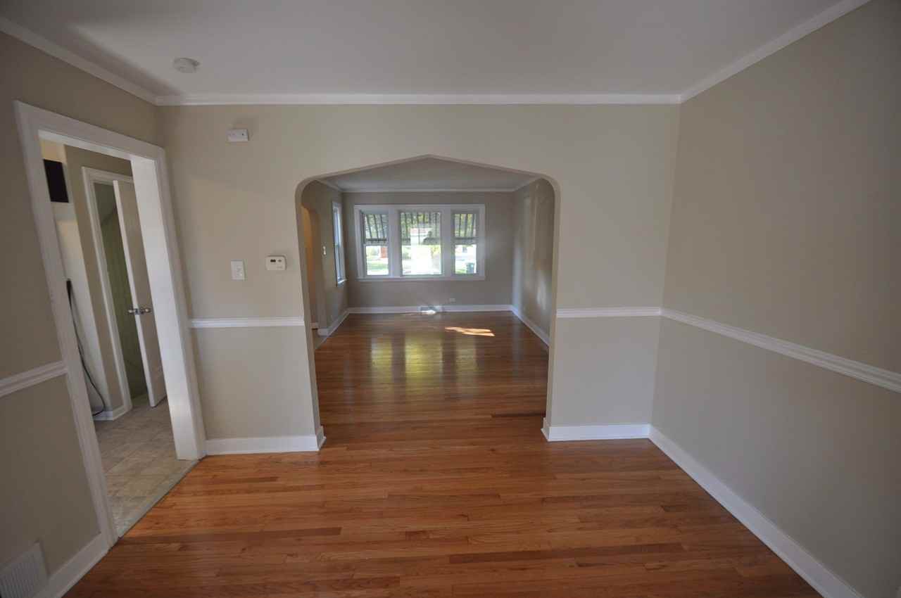 2329 S 22nd Ave - Photo 3 of 9