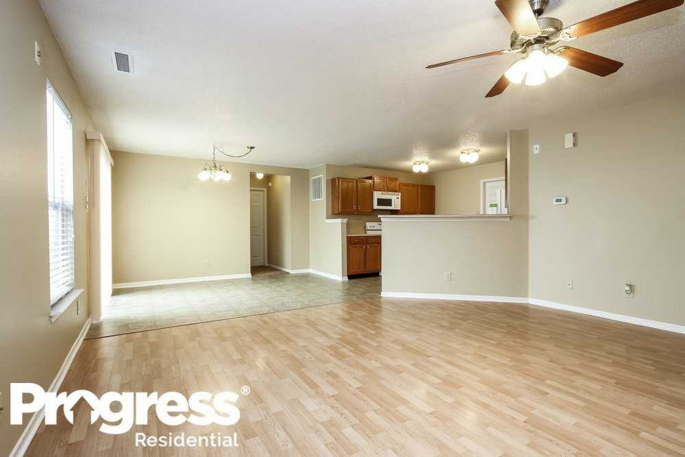 929 Harbon Dr - Photo 3 of 20