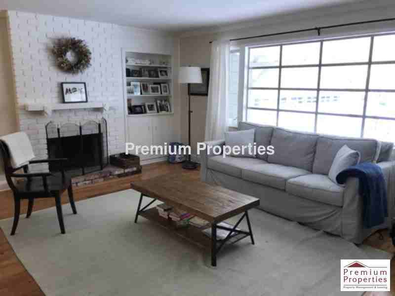 2580 Lucy Ln - Photo 3 of 21